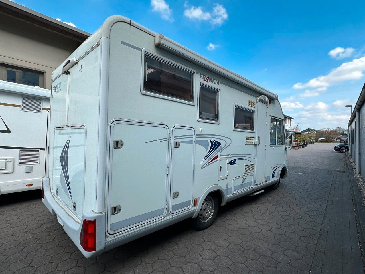 Frankia I 650 BD/Festbett+Hubbett/Garage/Solar/Markise - Autocaravana integral: foto 3 Frankia I 650 BD/Festbett+Hubbett/Garage/Solar/Markise - Autocaravana integral: foto 3