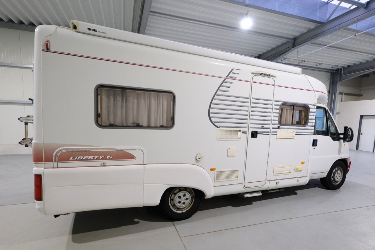 LMC Liberty 6600TI/Automatik/Einzelbetten/Klima/Mark - Autocaravana perfilada: foto 5 LMC Liberty 6600TI/Automatik/Einzelbetten/Klima/Mark - Autocaravana perfilada: foto 5