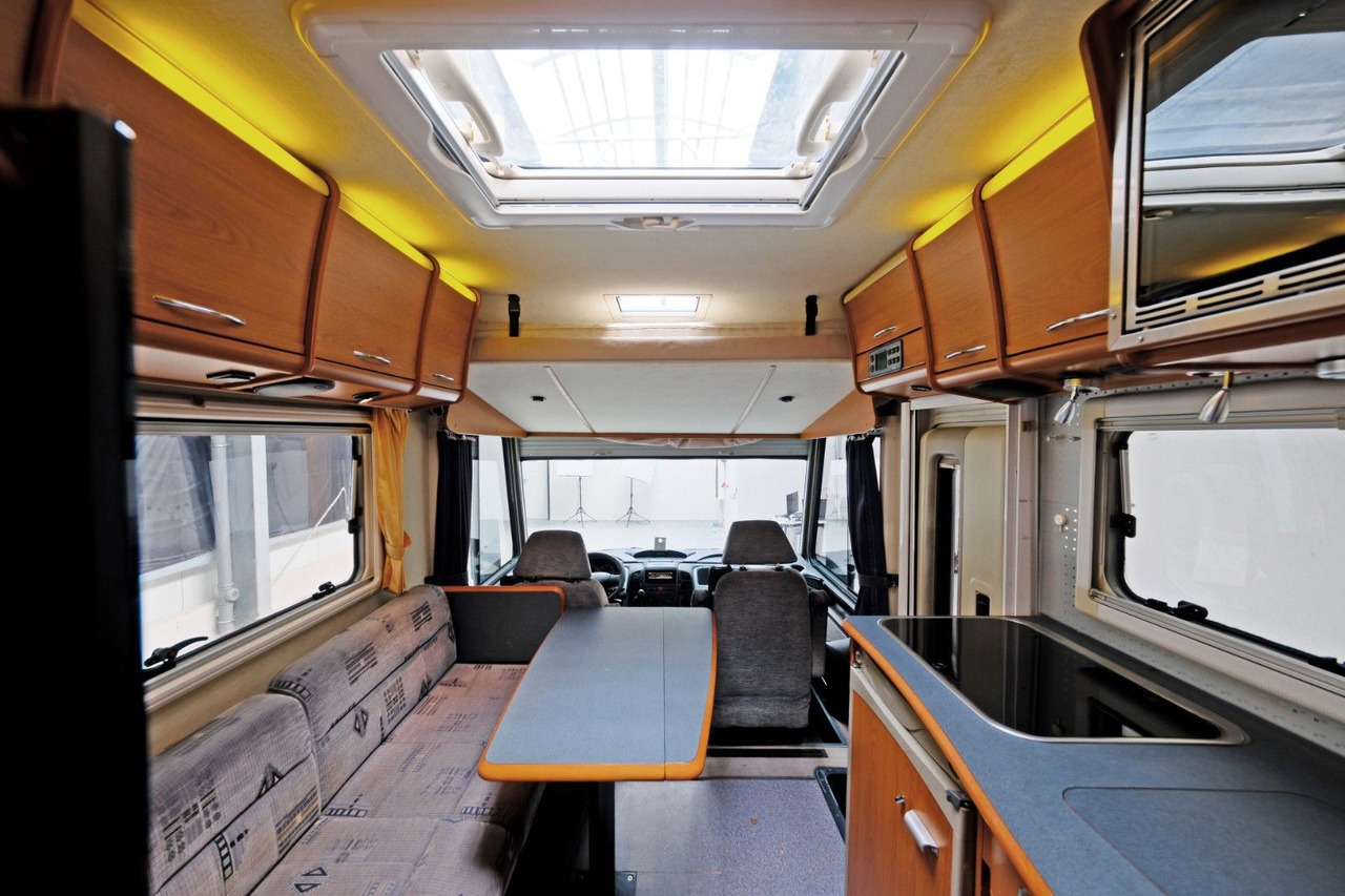 Autocaravana integral Niesmann + Bischoff Flair I 6700TA/Festbett+Hubbett/Klima/Garage: foto 9