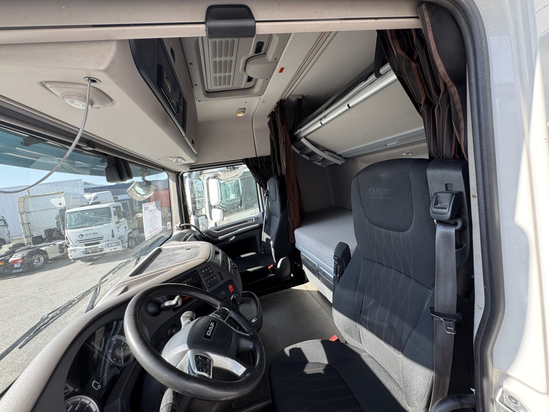 DAF XF 480 - Cabeza tractora: foto 4 DAF XF 480 - Cabeza tractora: foto 4