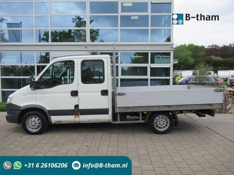 Iveco Daily 29L13 2.3HPi 93KW 345 DOKA Dubbelcabine - Furgoneta caja abierta, Furgoneta combi: foto 1 Iveco Daily 29L13 2.3HPi 93KW 345 DOKA Dubbelcabine - Furgoneta caja abierta, Furgoneta combi: foto 1