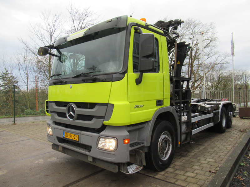 Mercedes-Benz ACTROS 2532 6x2 Palift T20 + Palfinger PK18002-EH Haak - Kraan - Camión multibasculante, Camión grúa: foto 4 Mercedes-Benz ACTROS 2532 6x2 Palift T20 + Palfinger PK18002-EH Haak - Kraan - Camión multibasculante, Camión grúa: foto 4