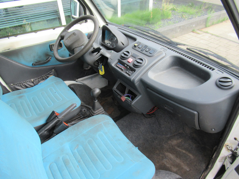 Furgoneta basculante Piaggio Porter 1.3 Kipper SL ( NO Hydro-unit tipper ): foto 8