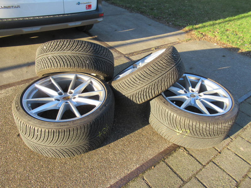 Porsche 911 992 20-/21 Carrera S Winterbanden Set Wielen - Rueda completa para Coche: foto 3 Porsche 911 992 20-/21 Carrera S Winterbanden Set Wielen - Rueda completa para Coche: foto 3