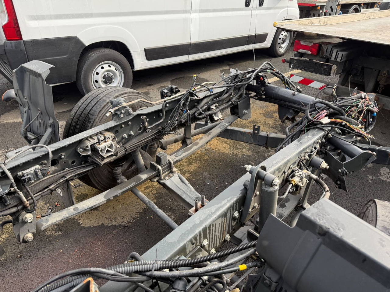 Iveco Eurocargo 110EL250 Unfallchassis - Camión portavehículos: foto 3 Iveco Eurocargo 110EL250 Unfallchassis - Camión portavehículos: foto 3