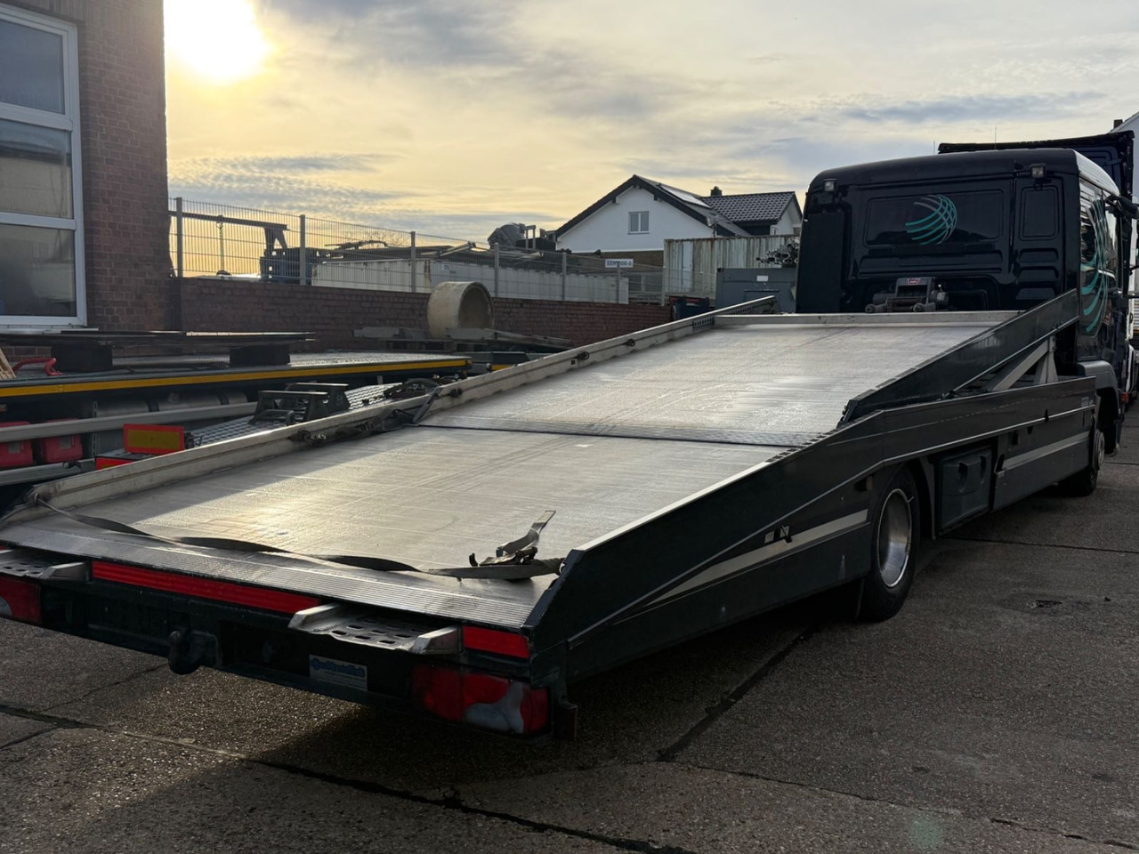 MAN TGL 8.210BL Moetefindt Doppelstock, Klima, Winde - Camión portavehículos: foto 3 MAN TGL 8.210BL Moetefindt Doppelstock, Klima, Winde - Camión portavehículos: foto 3