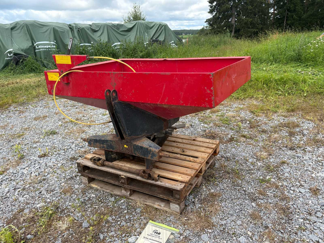 Centrifugal spreader Ylö Viska 700 - Esparcidor de fertilizantes: foto 5 Centrifugal spreader Ylö Viska 700 - Esparcidor de fertilizantes: foto 5