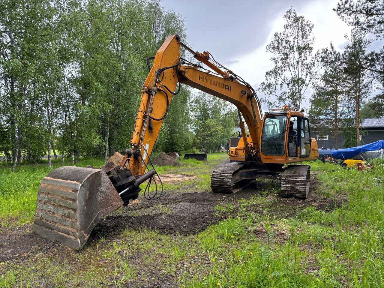 Crawler excavator Hyundai 180 LC-3 - Excavadora de cadenas: foto 1 Crawler excavator Hyundai 180 LC-3 - Excavadora de cadenas: foto 1