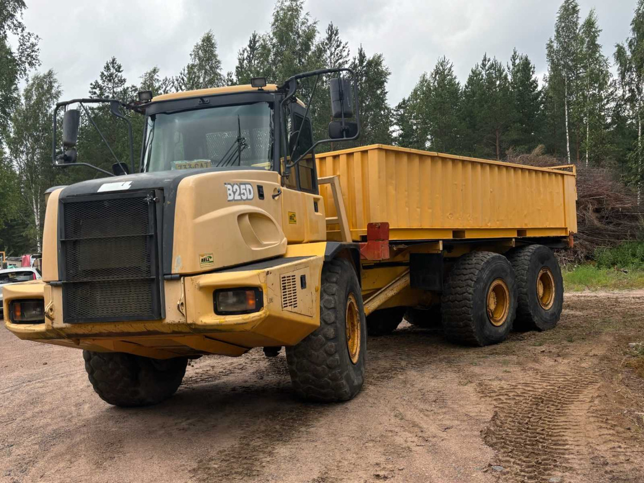 Dump Truck Bell B25D 6x6 - Dúmper articulado: foto 1 Dump Truck Bell B25D 6x6 - Dúmper articulado: foto 1