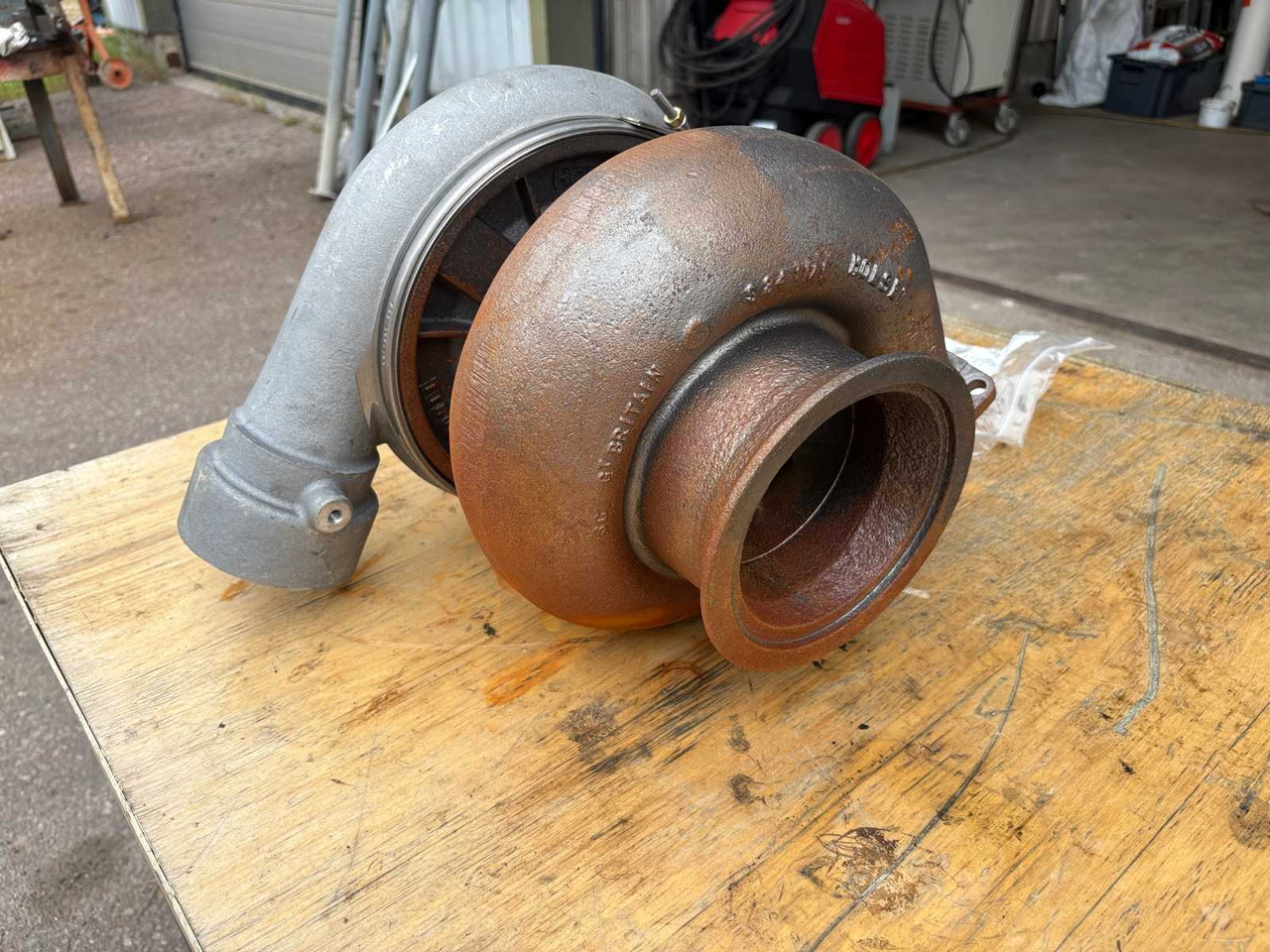 Industrial Turbo Holset HX80/HC5A - Turbocompresor para Maquinaria de construcción: foto 4 Industrial Turbo Holset HX80/HC5A - Turbocompresor para Maquinaria de construcción: foto 4