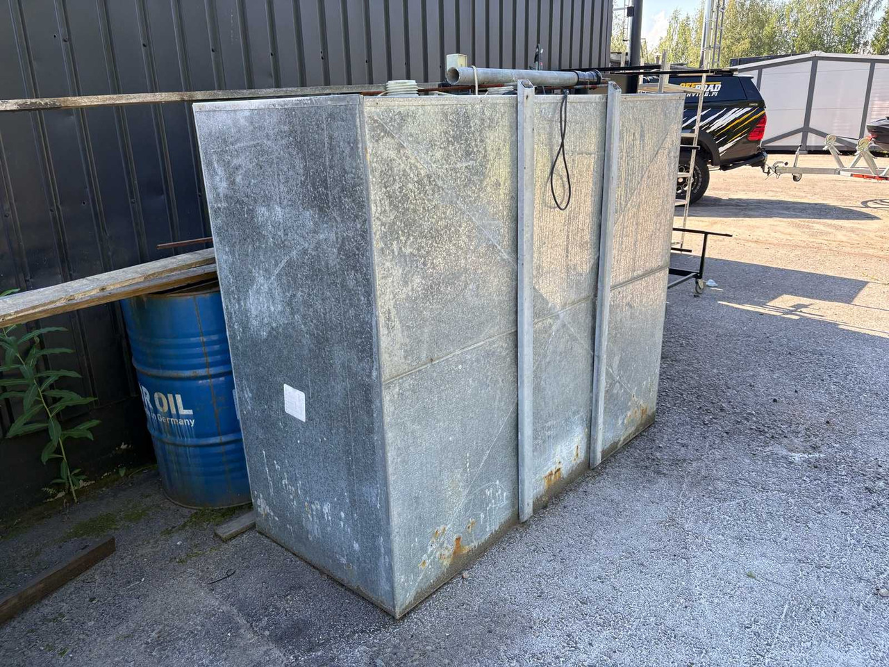 Solvent tank with safety cage - Tanque de almacenamiento: foto 4 Solvent tank with safety cage - Tanque de almacenamiento: foto 4