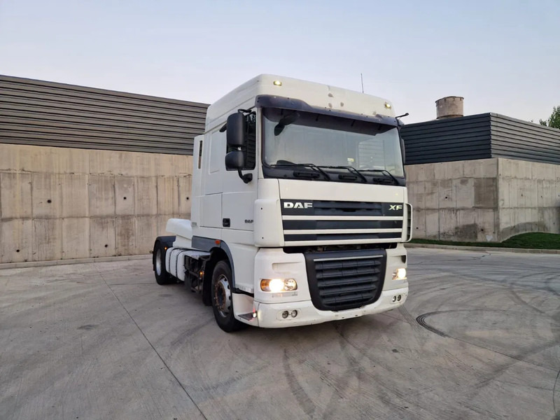 DAF XF 105.460 - Tractor industrial: foto 2 DAF XF 105.460 - Tractor industrial: foto 2