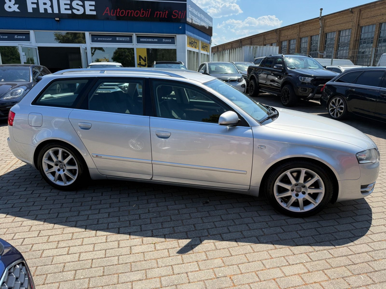 Audi A4 Avant 2.7 TDI S-LINE XENON NAVI TÜV 05/27 - Coche: foto 3 Audi A4 Avant 2.7 TDI S-LINE XENON NAVI TÜV 05/27 - Coche: foto 3