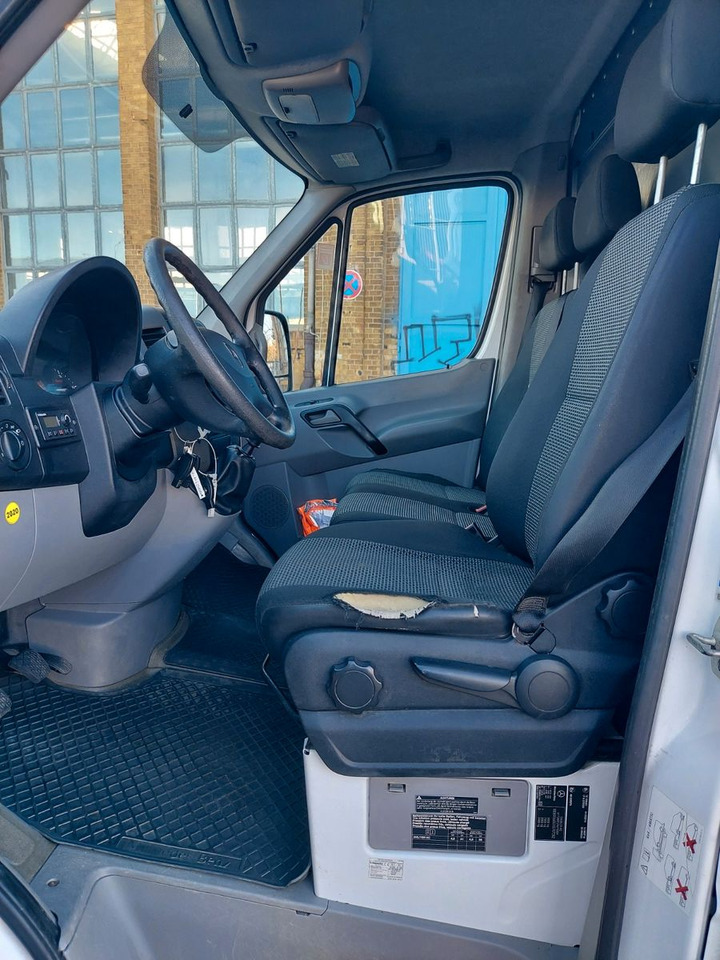 Leasing de Mercedes-Benz Sprinter II Kasten 516 CDI 4X4 Klima AHK Mercedes-Benz Sprinter II Kasten 516 CDI 4X4 Klima AHK Mercedes-Benz Sprinter II Kasten 516 CDI 4X4 Klima AHK Mercedes-Benz Sprinter II Kasten 516 CDI 4X4 Klima AHK: foto 12