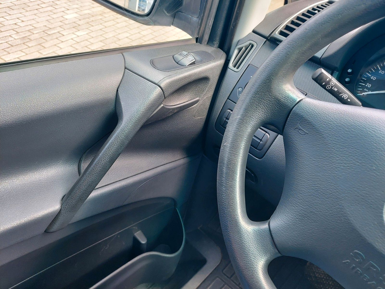 Furgoneta de pasajeros Mercedes-Benz Vito Mixto 4x4 116 CDI lang Autom. Tempo: foto 12