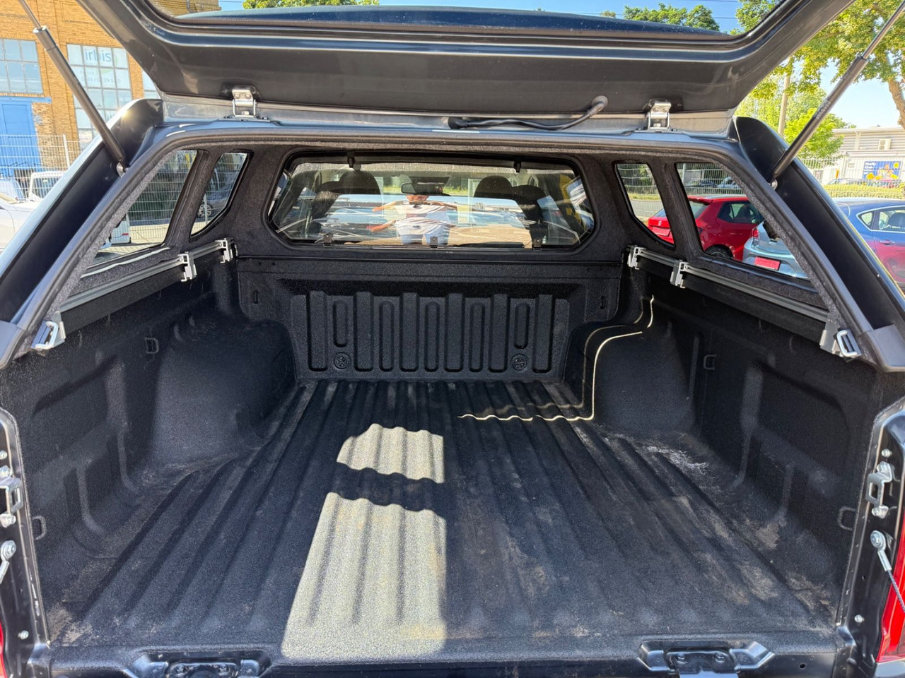 SUV/ Todoterreno Mitsubishi L200 Basis Doppelkabine 4WD LED LEDER NAVI ACC: foto 12