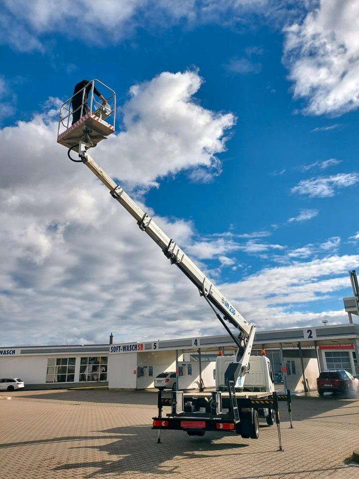 Nissan CABSTAR 35.11 HUBARBEITSBÜHNE LIFT 23 METER NEU - Camión con plataforma elevadora: foto 4 Nissan CABSTAR 35.11 HUBARBEITSBÜHNE LIFT 23 METER NEU - Camión con plataforma elevadora: foto 4
