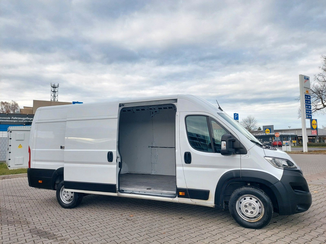 Opel Movano C Kasten L4H2 3,5t Maxi lang hoch Klima - Furgoneta de pasajeros: foto 1 Opel Movano C Kasten L4H2 3,5t Maxi lang hoch Klima - Furgoneta de pasajeros: foto 1