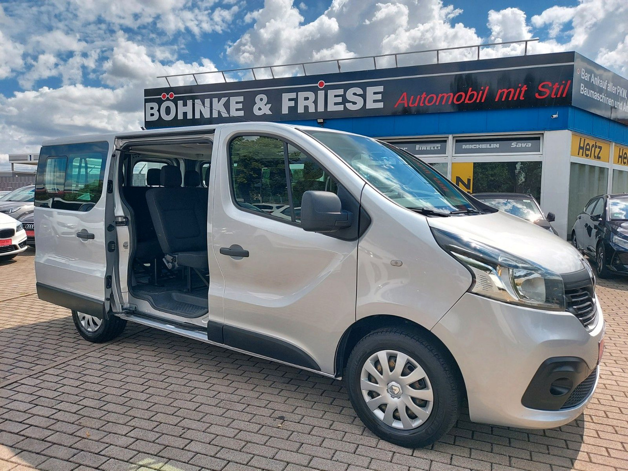Renault Trafic Combi L1H1 2,7t Expression Klima - Furgoneta de pasajeros: foto 1 Renault Trafic Combi L1H1 2,7t Expression Klima - Furgoneta de pasajeros: foto 1