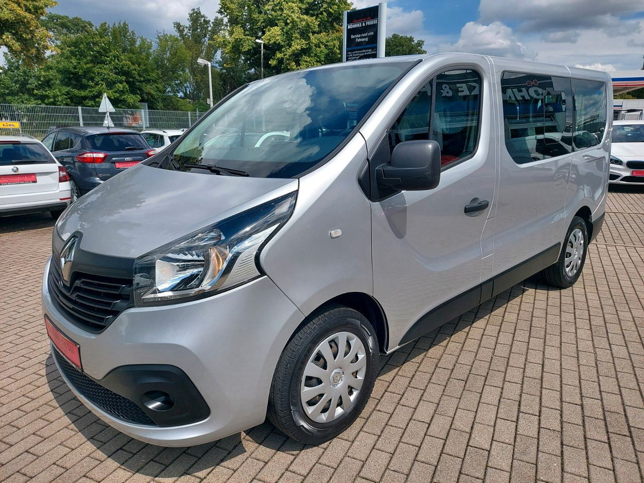 Renault Trafic Combi L1H1 2,7t Expression Klima - Furgoneta de pasajeros: foto 4 Renault Trafic Combi L1H1 2,7t Expression Klima - Furgoneta de pasajeros: foto 4