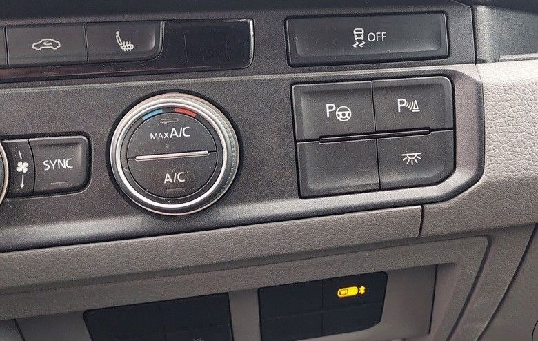 Furgoneta de pasajeros Volkswagen Crafter Kasten 35 M Lang Hochdach DSG LED AHK: foto 26 Furgoneta de pasajeros Volkswagen Crafter Kasten 35 M Lang Hochdach DSG LED AHK: foto 26