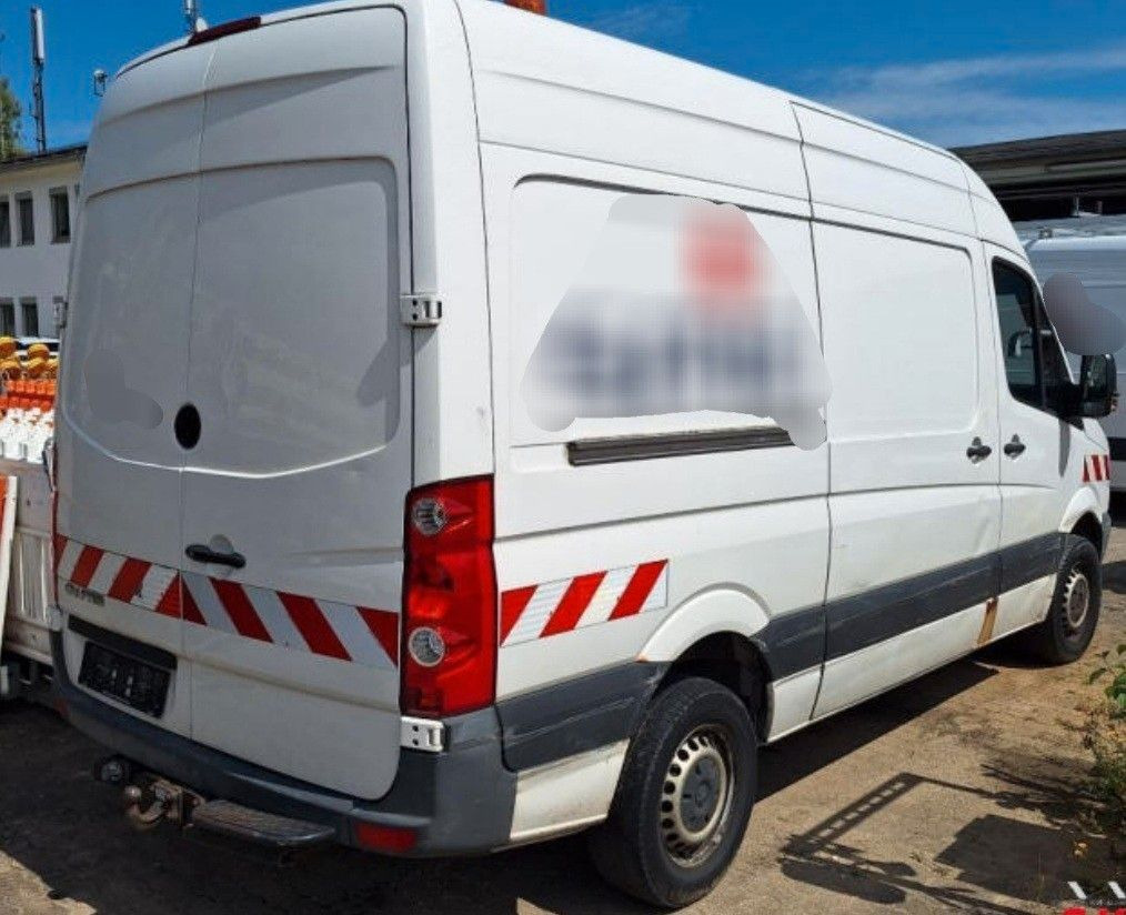 Volkswagen Crafter Kasten 35 mittel L2H2 Hochdach Klima - Furgón: foto 4 Volkswagen Crafter Kasten 35 mittel L2H2 Hochdach Klima - Furgón: foto 4