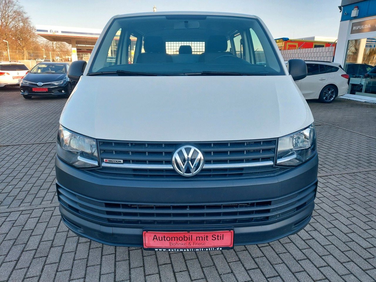 Volkswagen T6 Kombi 4Motion 9 Sitzer KLIMA PDC AHK UVW. Volkswagen T6 Kombi 4Motion 9 Sitzer KLIMA PDC AHK UVW. - Minibús, Furgoneta de pasajeros: foto 4 Volkswagen T6 Kombi 4Motion 9 Sitzer KLIMA PDC AHK UVW. Volkswagen T6 Kombi 4Motion 9 Sitzer KLIMA PDC AHK UVW. - Minibús, Furgoneta de pasajeros: foto 4
