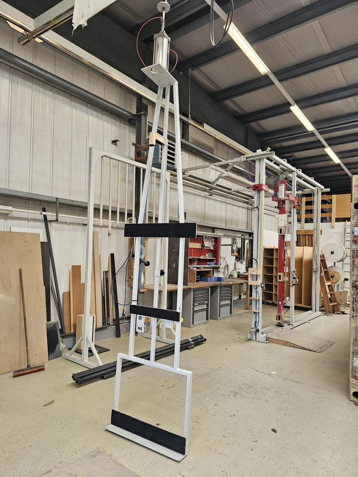 1 Stk. Türentransport Vorrichtung + Kran - Equipo de manutención: foto 1 1 Stk. Türentransport Vorrichtung + Kran - Equipo de manutención: foto 1