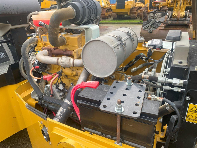 Leasing de Caterpillar CB34B NVT Caterpillar CB34B NVT: foto 8