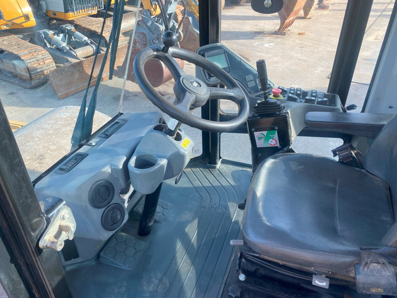 Rodillo Caterpillar CS64B NVT: foto 13 Rodillo Caterpillar CS64B NVT: foto 13