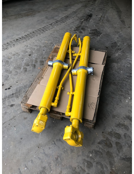 Komatsu D65-15 EX/PX Blade Lift Cylinder OEM 707-02-X0220 - Hidráulica: foto 2 Komatsu D65-15 EX/PX Blade Lift Cylinder OEM 707-02-X0220 - Hidráulica: foto 2