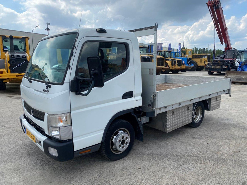 Mitsubishi Fuso Canter 3C18 NVT - Camión caja cerrada: foto 3 Mitsubishi Fuso Canter 3C18 NVT - Camión caja cerrada: foto 3