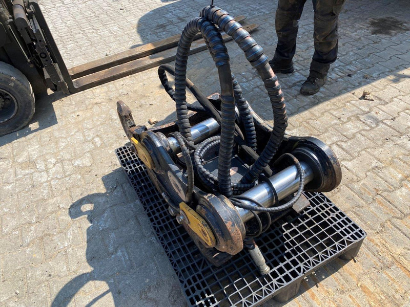 Oil Quick OQ 70 - Acoplamiento rápido: foto 1 Oil Quick OQ 70 - Acoplamiento rápido: foto 1