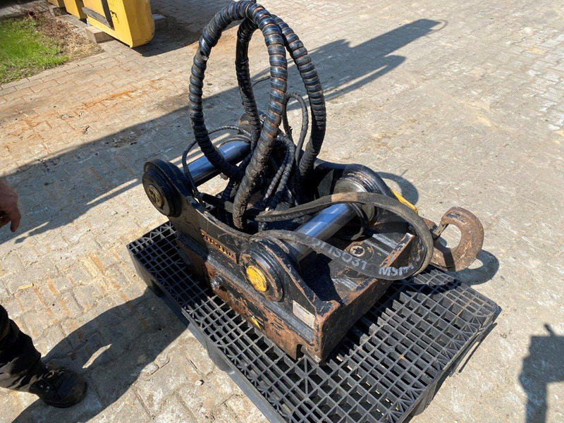 Oil Quick OQ 70 - Acoplamiento rápido: foto 3 Oil Quick OQ 70 - Acoplamiento rápido: foto 3