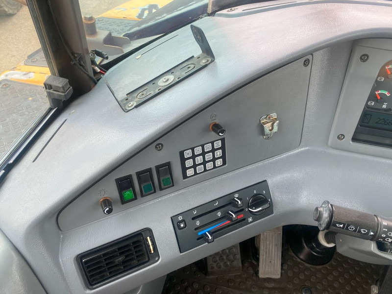 Dúmper Volvo A30D 6x6 dumper articulated hauler NVT: foto 6