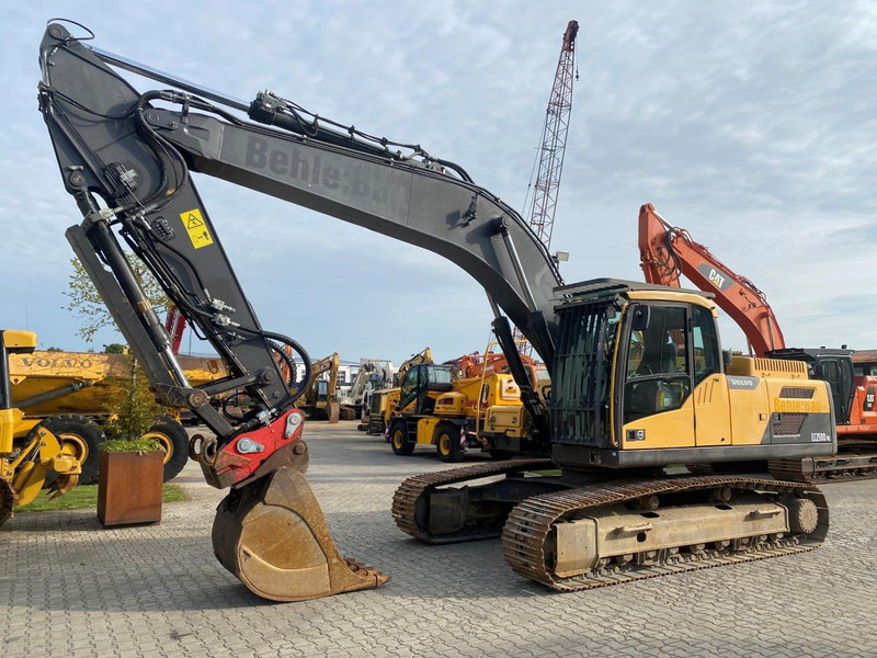 Volvo EC 250 DNL NVT - Excavadora de cadenas: foto 1 Volvo EC 250 DNL NVT - Excavadora de cadenas: foto 1