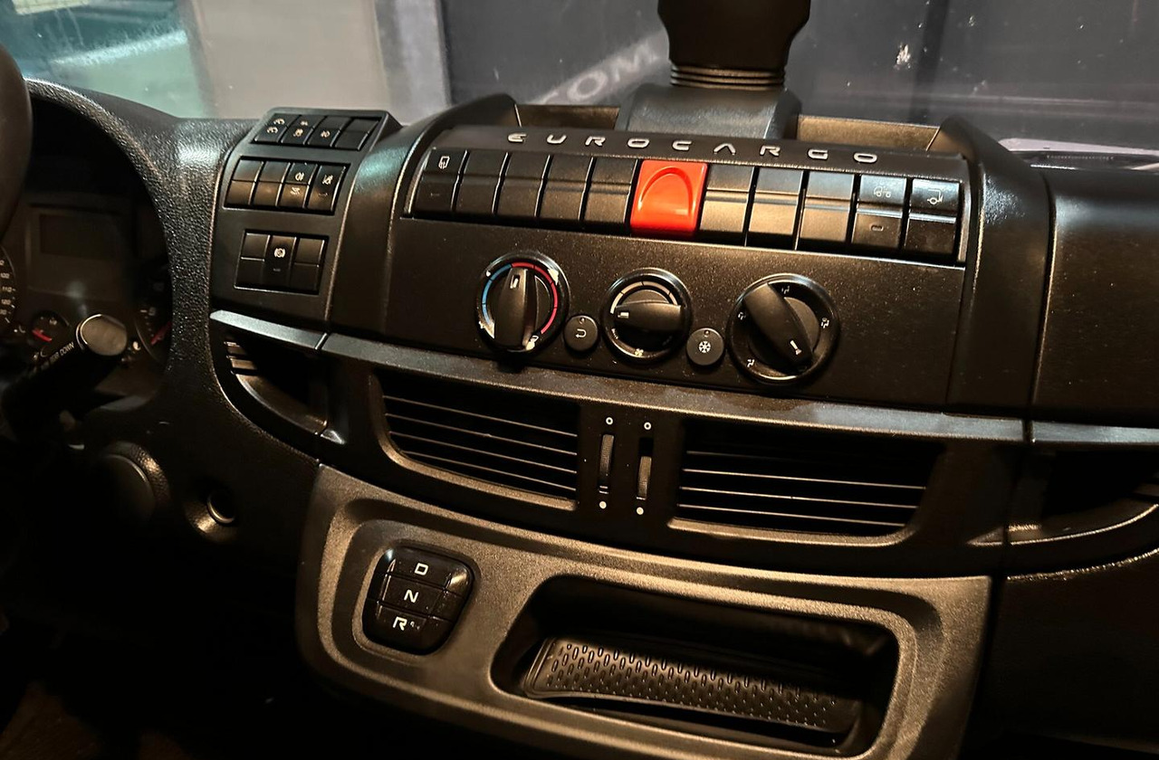 Camión lona Iveco: foto 9 Camión lona Iveco: foto 9