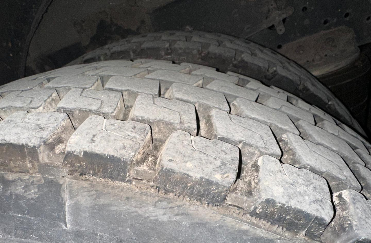 Camión lona Iveco: foto 15 Camión lona Iveco: foto 15