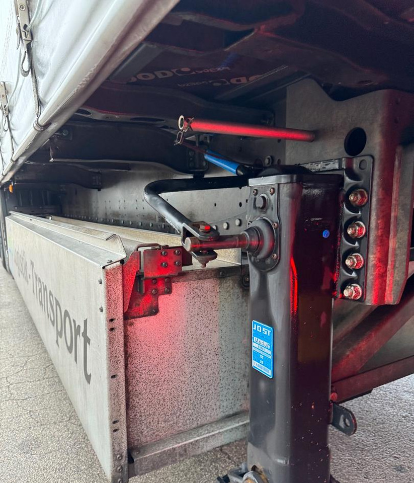 Semirimorchio - Semirremolque lona: foto 4 Semirimorchio - Semirremolque lona: foto 4