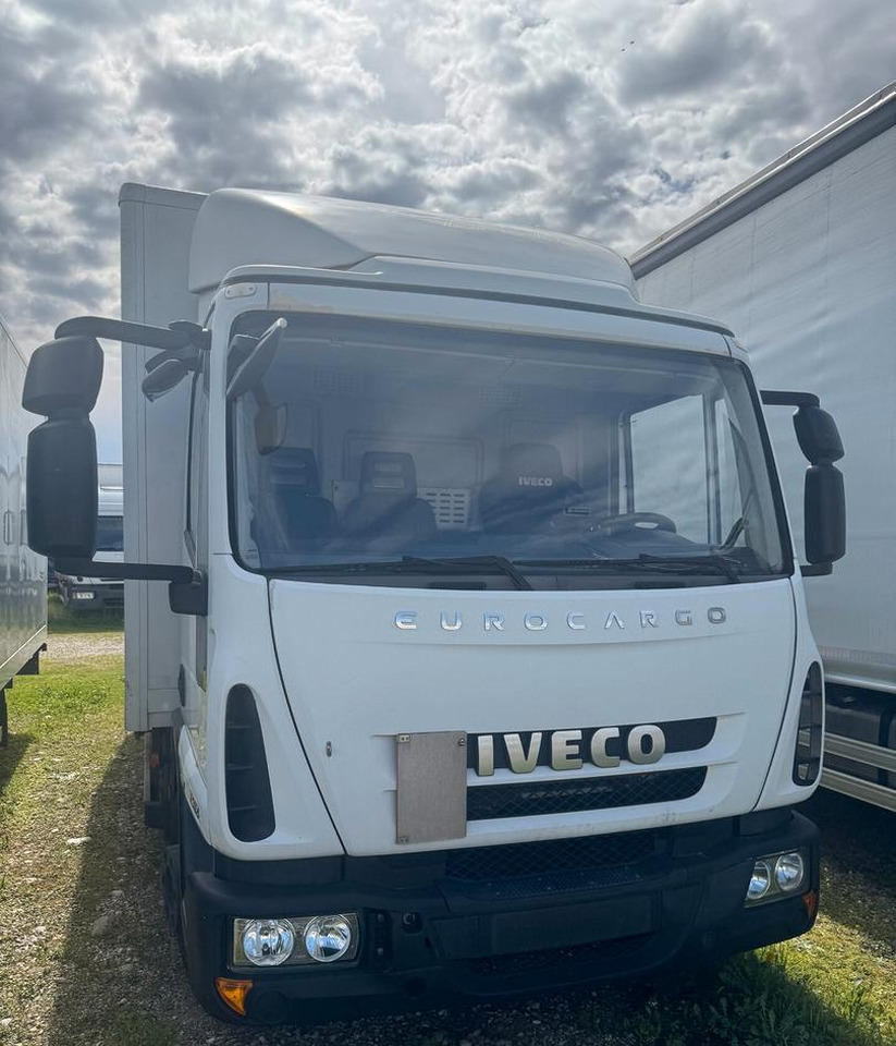 Iveco 75e190 - Camión caja cerrada: foto 1 Iveco 75e190 - Camión caja cerrada: foto 1