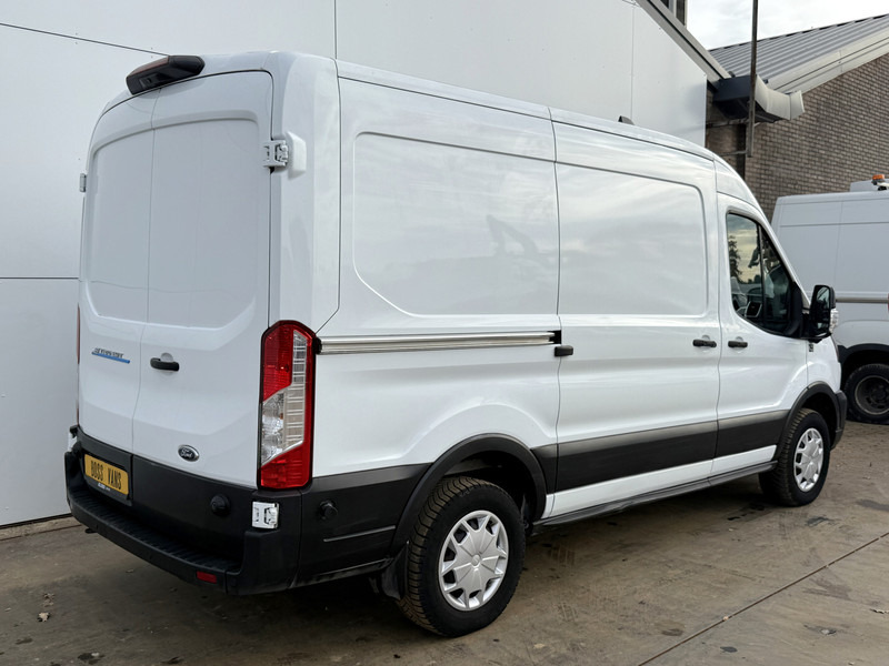 Ford E-Transit 390 75kWh 184PK Elektrisch 75kWh 334km WLTP BEV Snelladen L2H2 Climate Control Tacho Carplay Camera Stoelverwarming Parkeersensoren voor achter - Furgón, Furgoneta eléctrica: foto 3 Ford E-Transit 390 75kWh 184PK Elektrisch 75kWh 334km WLTP BEV Snelladen L2H2 Climate Control Tacho Carplay Camera Stoelverwarming Parkeersensoren voor achter - Furgón, Furgoneta eléctrica: foto 3
