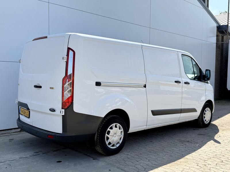 Ford Transit Custom 310 2.0 TDCI L2H1 Trend L2H1 Dubbele Schuif Airco Camera Navigatie Parkeersensoren voor achter - Furgoneta pequeña: foto 4 Ford Transit Custom 310 2.0 TDCI L2H1 Trend L2H1 Dubbele Schuif Airco Camera Navigatie Parkeersensoren voor achter - Furgoneta pequeña: foto 4