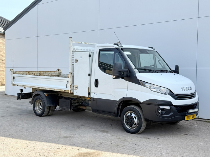 Iveco Daily 35C18 3.0 3.0 Automaat Kipper Dubbellucht 3.5t Trekhaak Airco Cruise Control - Furgoneta basculante: foto 5 Iveco Daily 35C18 3.0 3.0 Automaat Kipper Dubbellucht 3.5t Trekhaak Airco Cruise Control - Furgoneta basculante: foto 5