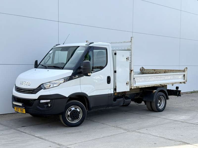 Iveco Daily 35C18 3.0 3.0 Automaat Kipper Dubbellucht 3.5t Trekhaak Airco Cruise Control - Furgoneta basculante: foto 2 Iveco Daily 35C18 3.0 3.0 Automaat Kipper Dubbellucht 3.5t Trekhaak Airco Cruise Control - Furgoneta basculante: foto 2