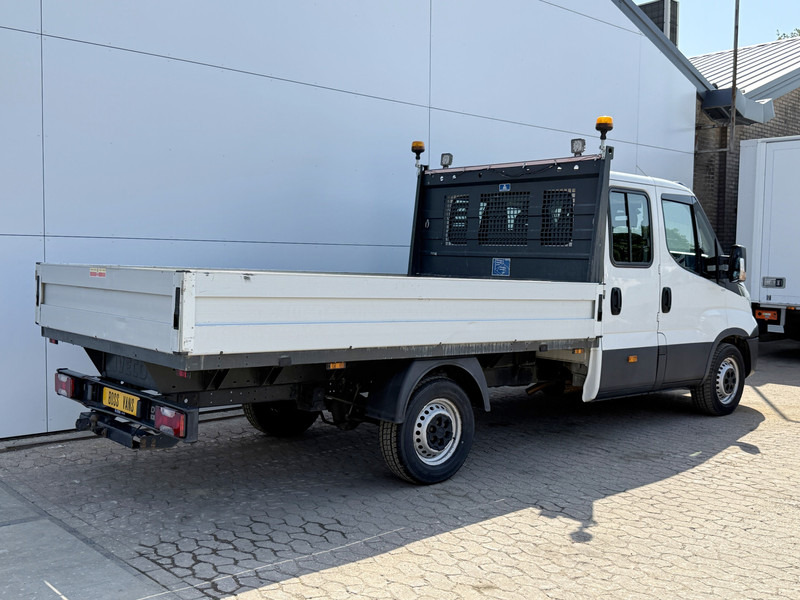 Iveco Daily 35S16 2.3 Automaat Dubbele Cabine Trekhaak 3.5t Climate Control 7 Zitplaatsen Standkachel DC - Furgoneta caja abierta, Furgoneta combi: foto 3 Iveco Daily 35S16 2.3 Automaat Dubbele Cabine Trekhaak 3.5t Climate Control 7 Zitplaatsen Standkachel DC - Furgoneta caja abierta, Furgoneta combi: foto 3