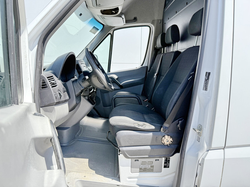 Furgoneta pequeña Mercedes-Benz Sprinter 211 2.2 CDI Automaat L2H2 Climate Control Trekhaak Navigatie: foto 7