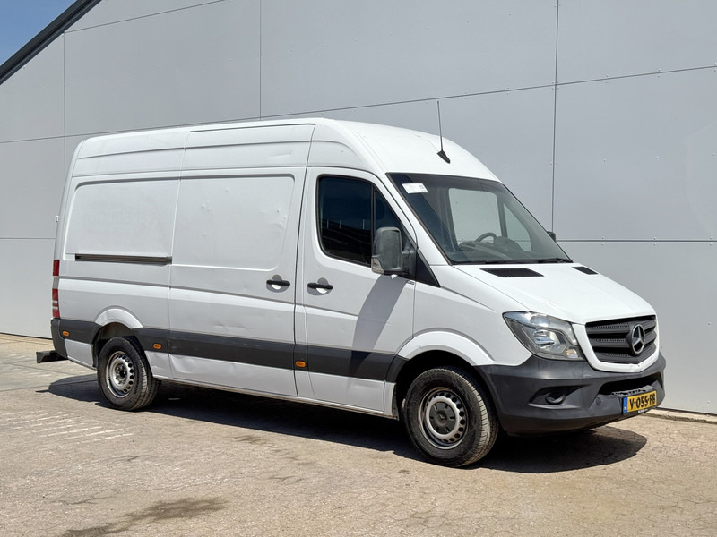 Mercedes-Benz Sprinter 211 2.2 CDI Automaat L2H2 Climate Control Trekhaak Navigatie - Furgoneta pequeña: foto 4 Mercedes-Benz Sprinter 211 2.2 CDI Automaat L2H2 Climate Control Trekhaak Navigatie - Furgoneta pequeña: foto 4