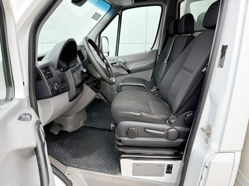 Mercedes-Benz Sprinter 316 2.1 CDI Automaat Laadklep Lane Assist Standkachel Climate Control Bakwagen Meubelbak - Furgoneta caja cerrada: foto 5 Mercedes-Benz Sprinter 316 2.1 CDI Automaat Laadklep Lane Assist Standkachel Climate Control Bakwagen Meubelbak - Furgoneta caja cerrada: foto 5