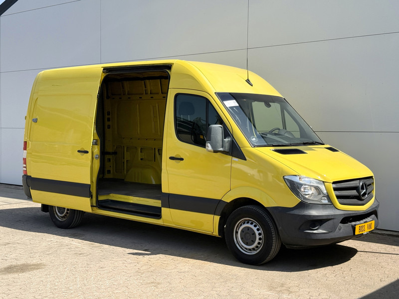 Mercedes-Benz Sprinter 319 3.0 CDI V6 V6 Automaat L2H2 Climate Control Cruise Control Trekhaak Camera Stoelverwarming - Furgón: foto 5 Mercedes-Benz Sprinter 319 3.0 CDI V6 V6 Automaat L2H2 Climate Control Cruise Control Trekhaak Camera Stoelverwarming - Furgón: foto 5