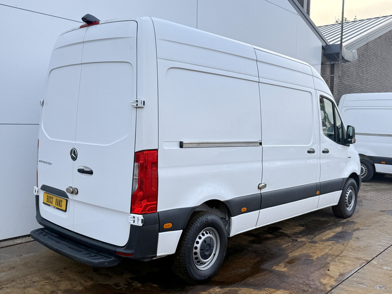 Mercedes-Benz eSprinter 112 L2H2 100% Elektrisch 55kWh 168km WLTP 80kw Snelladen Climate Control Camera Stoelverwarming - Furgón, Furgoneta eléctrica: foto 3 Mercedes-Benz eSprinter 112 L2H2 100% Elektrisch 55kWh 168km WLTP 80kw Snelladen Climate Control Camera Stoelverwarming - Furgón, Furgoneta eléctrica: foto 3